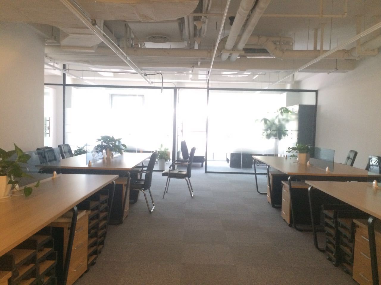 天会商务广场(凌空SOHO)长宁 天会商务广场(凌空SOHO) 234平米 精装修