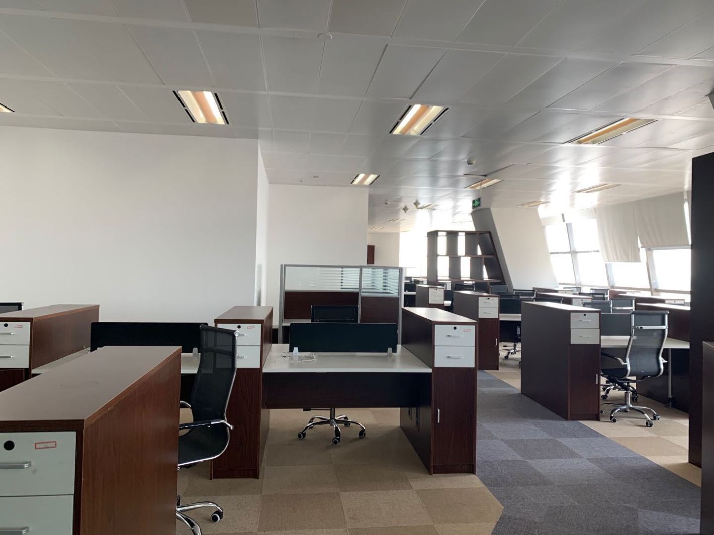 中城国际大厦徐汇 中城国际大厦 233平米 简装修