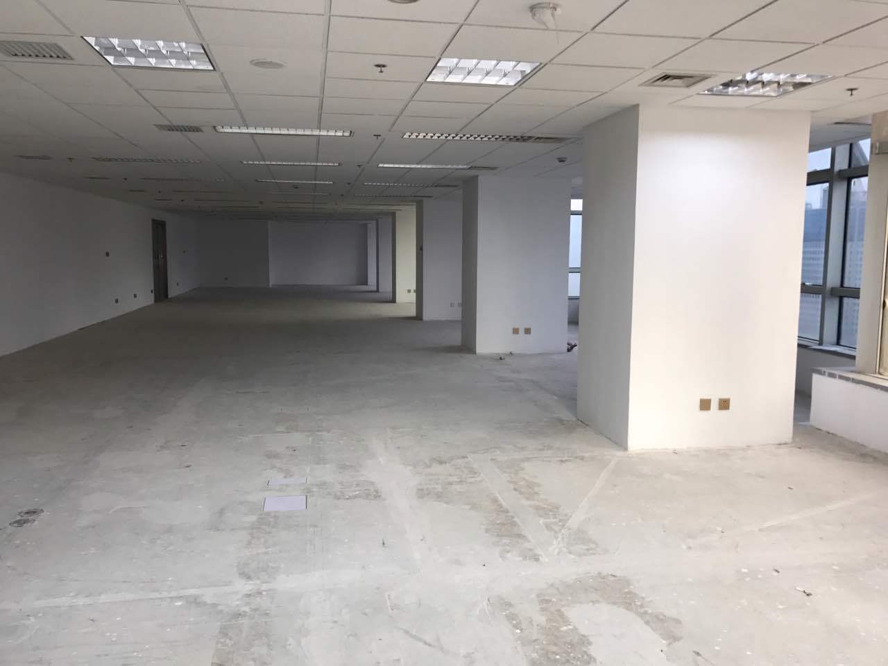 仲益大厦静安 仲益大厦 325平米 简装修