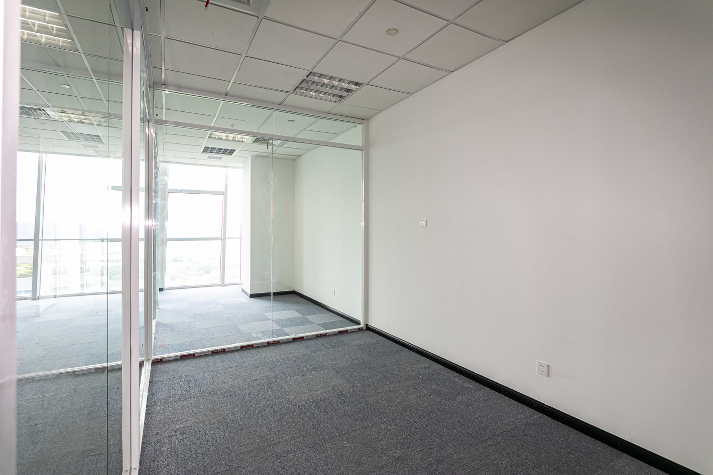 虹桥协信中心长宁 虹桥协信中心 118平米 简装修