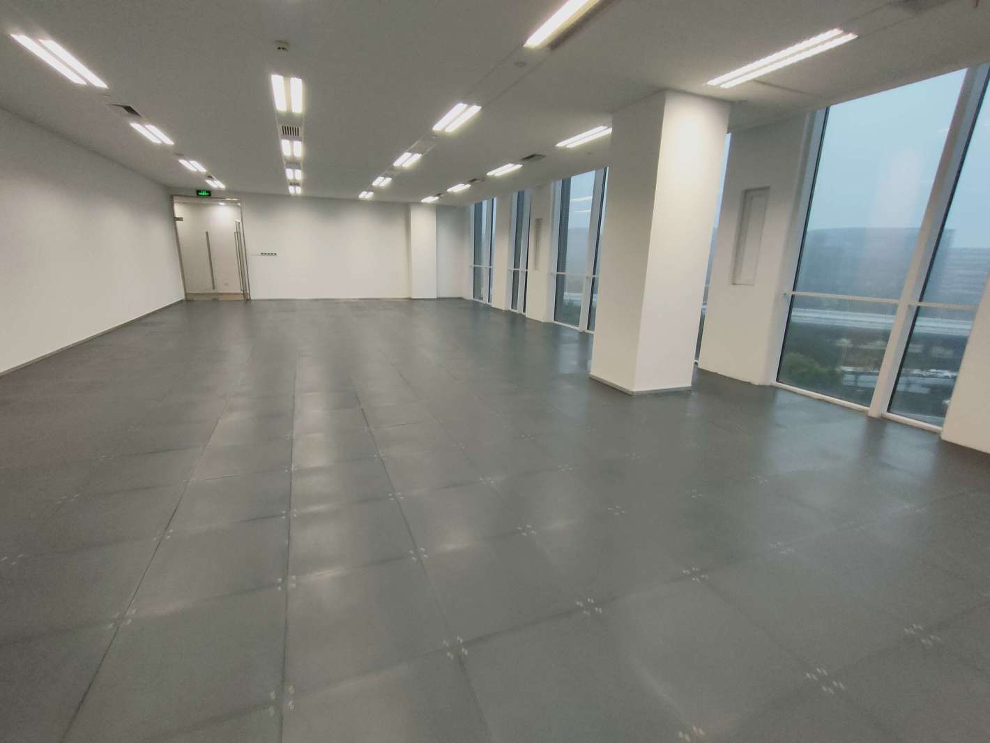 虹桥协信中心长宁 虹桥协信中心 341平米 简装修