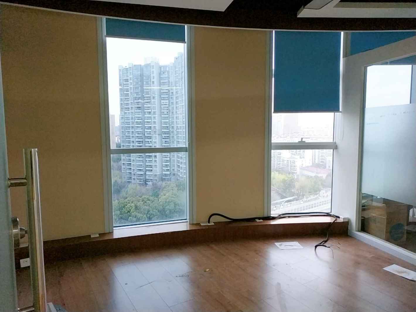 近铁城市广场普陀 近铁城市广场 411平米 中等装修