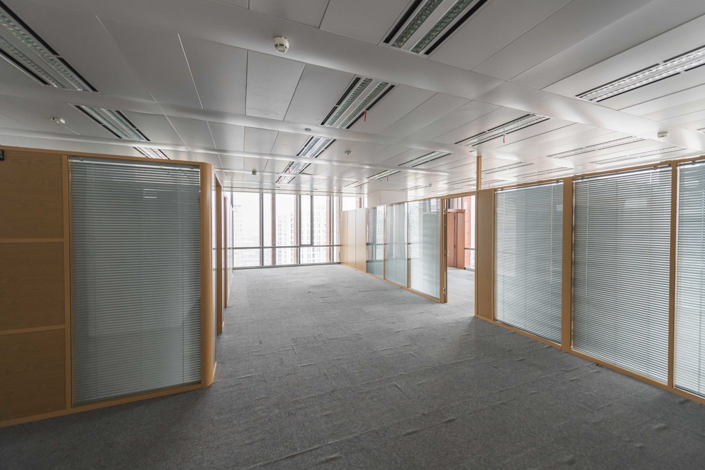 东方蓝海国际广场杨浦 东方蓝海国际广场 278平米 中等装修