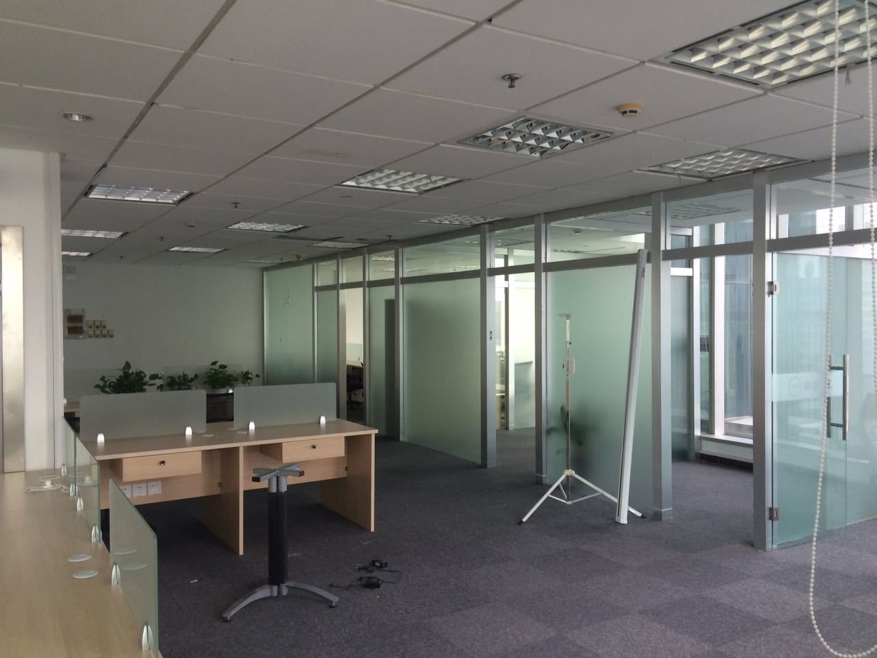 新上海国际大厦浦东 新上海国际大厦 440平米 精装修