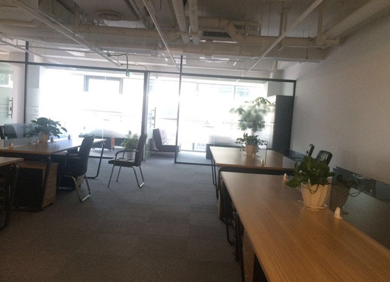 天会商务广场(凌空SOHO)长宁 天会商务广场(凌空SOHO) 234平米 精装修