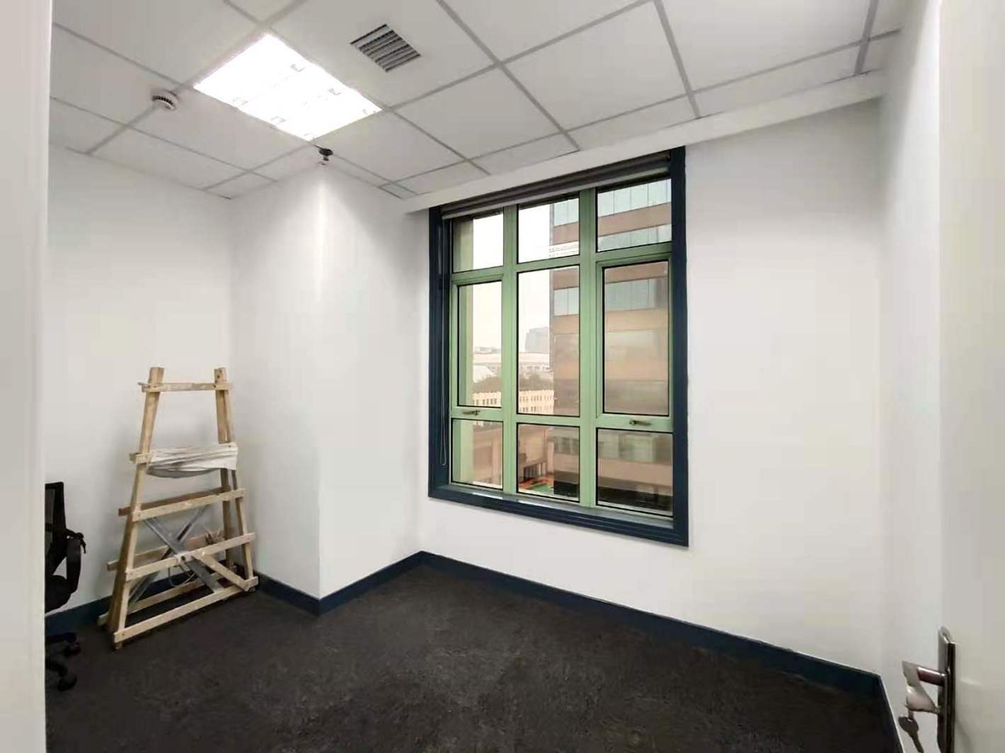 华盛大厦黄浦 华盛大厦 199平米 简装修