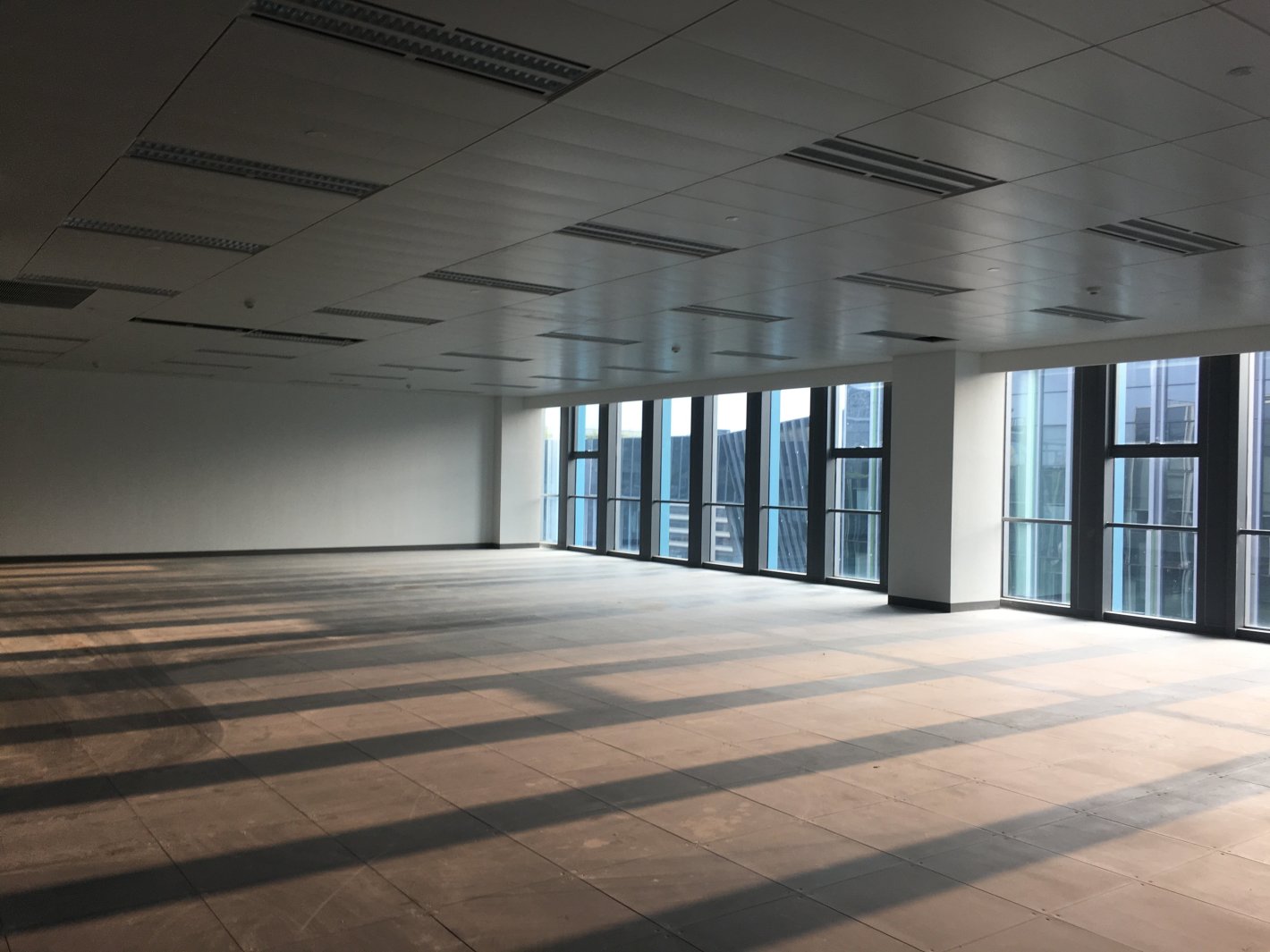 虹桥万科中心长宁 虹桥万科中心 527平米 简装修