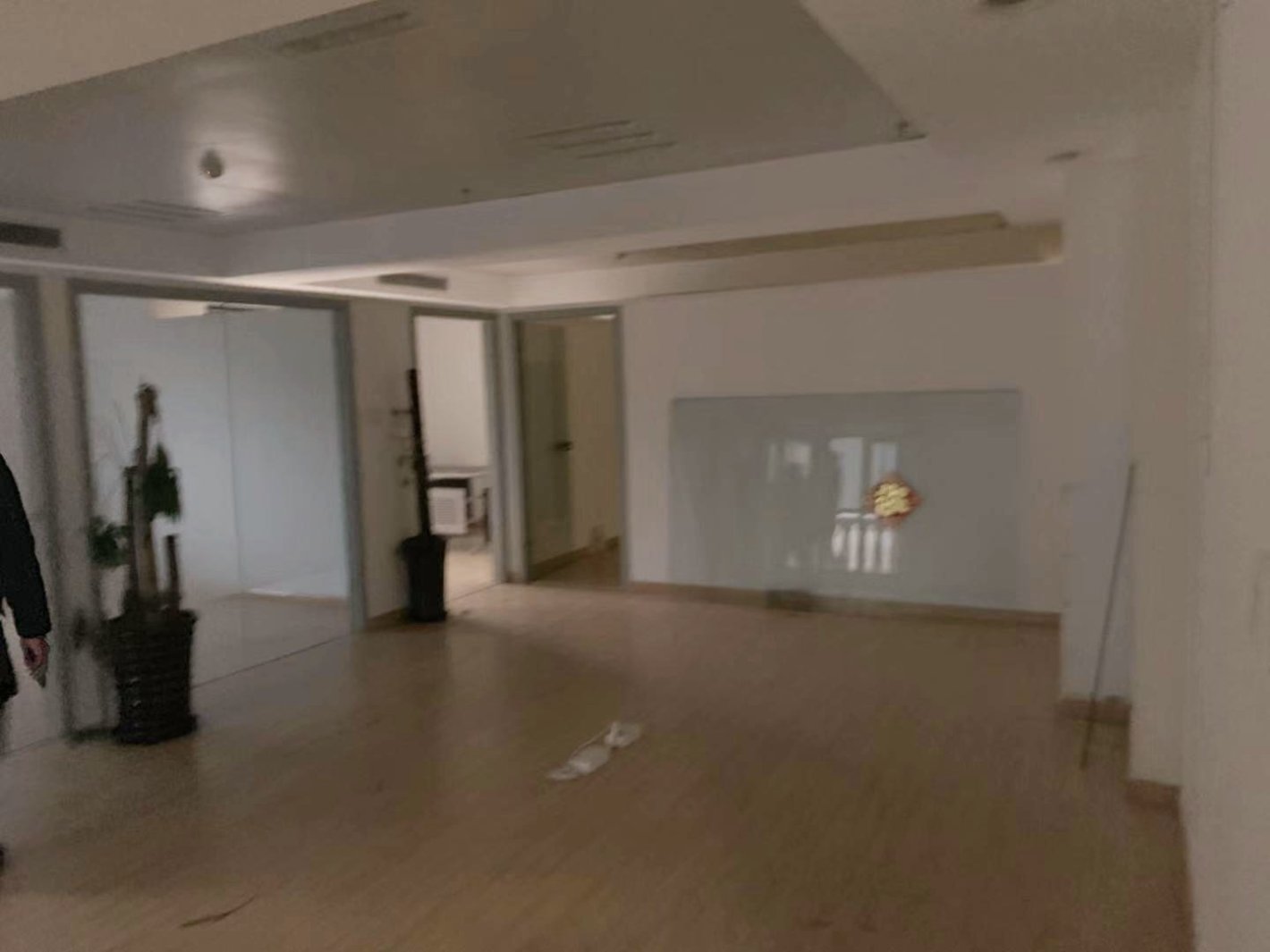 苏宁天御国际广场普陀 苏宁天御国际广场 136平米 中等装修