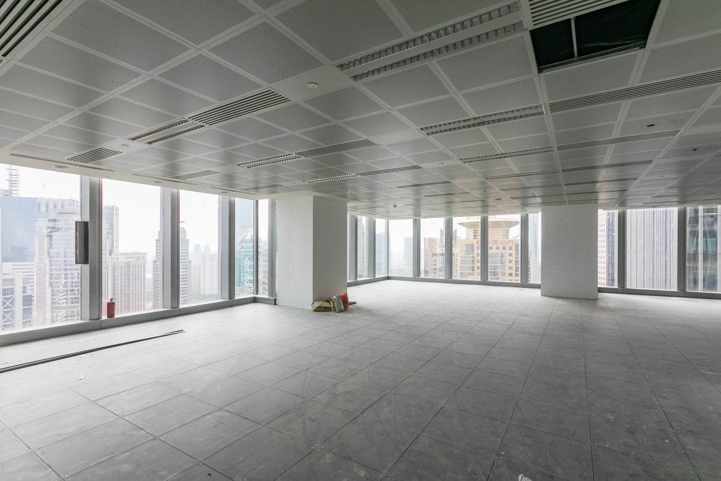 中国人寿金融中心浦东 中国人寿金融中心 379平米 毛坯