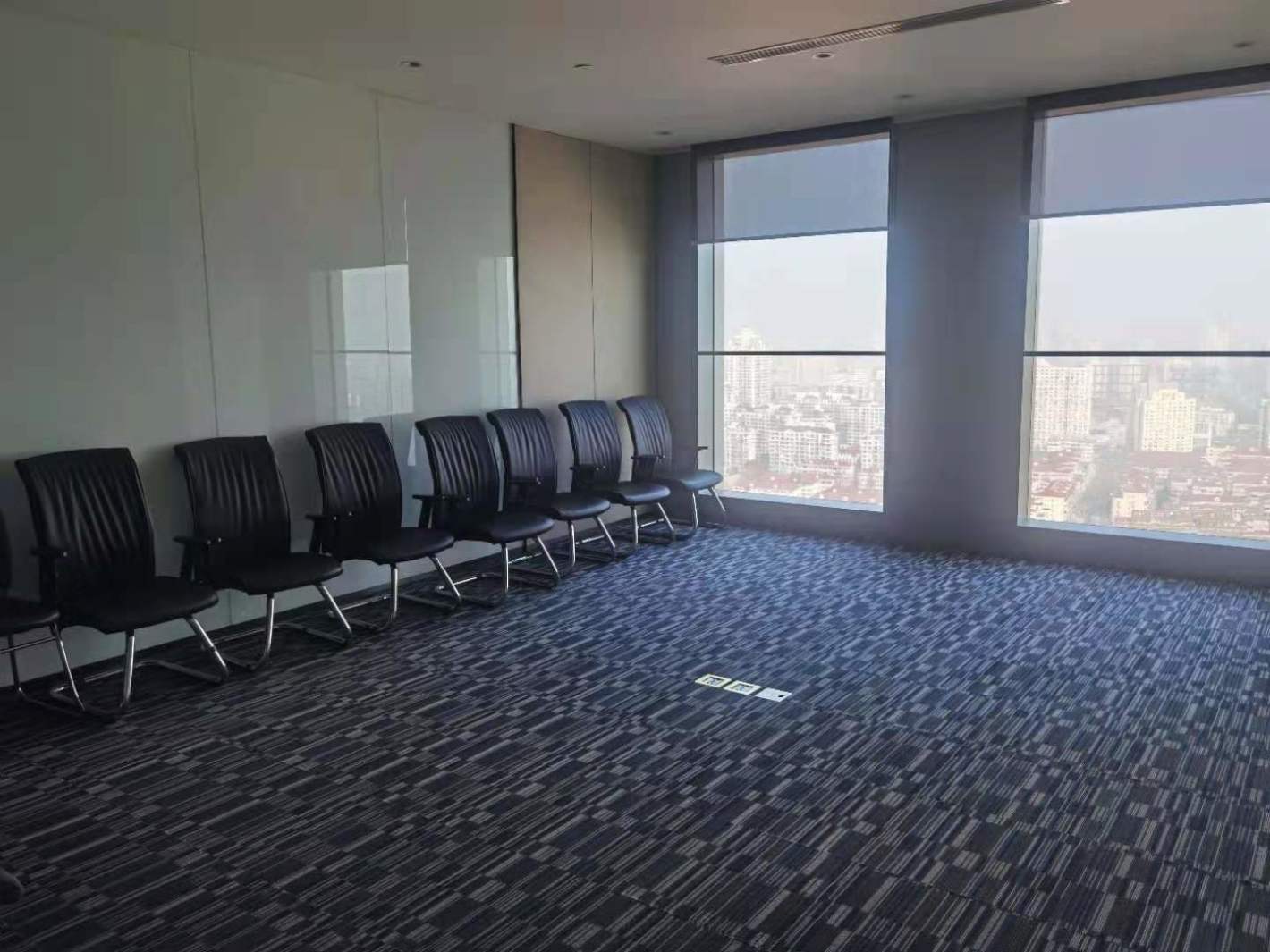 SOHO天山广场长宁 SOHO天山广场 433平米 中等装修