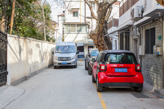 乌鲁木齐中路15弄