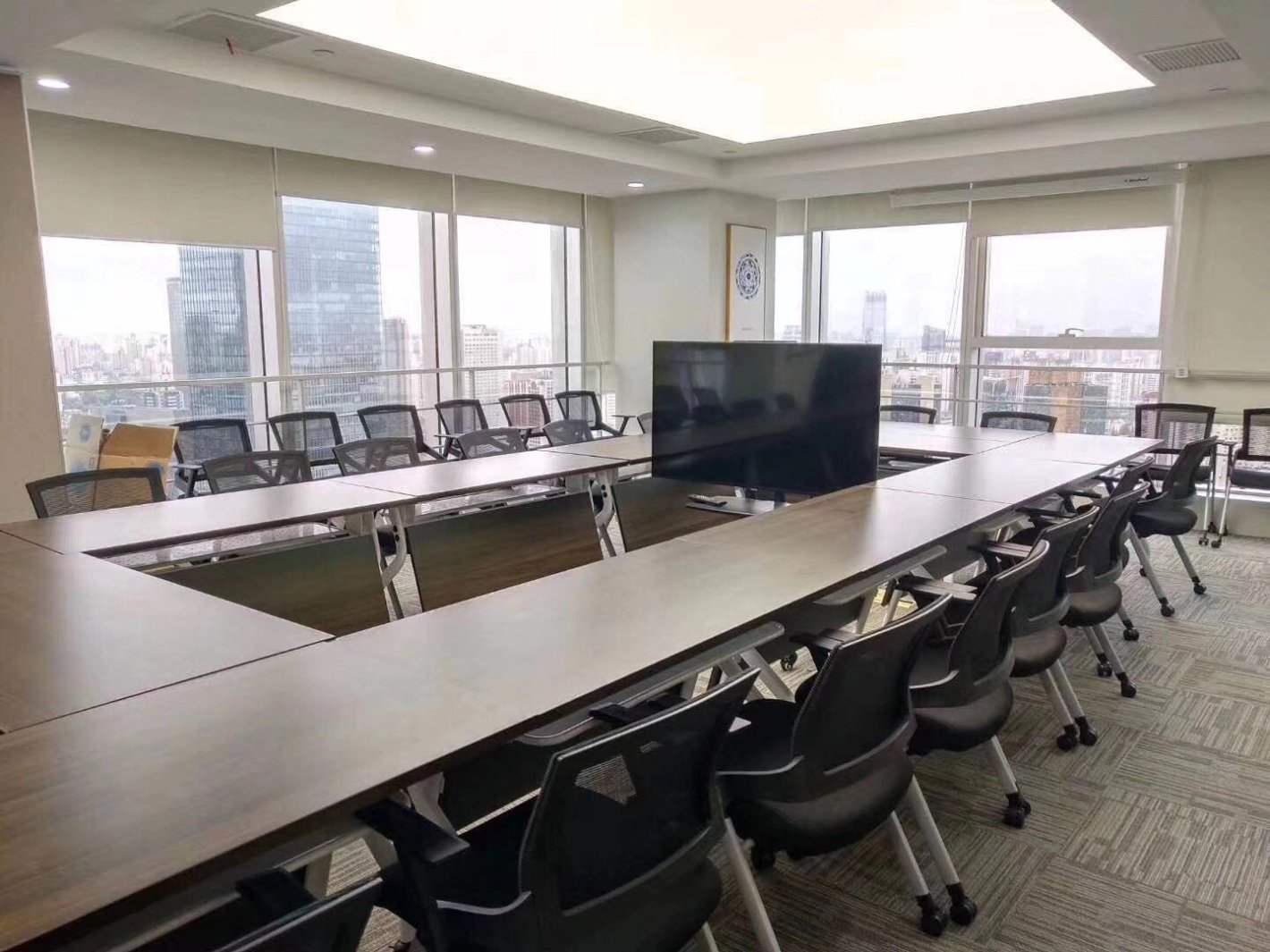 SOHO东海广场静安 SOHO东海广场 398平米 精装修