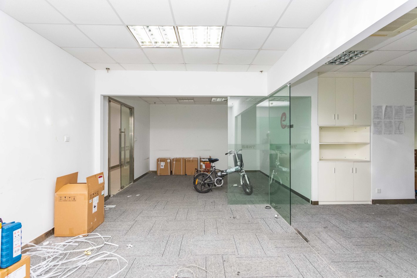 江裕大厦静安 江裕大厦 243平米 简装修