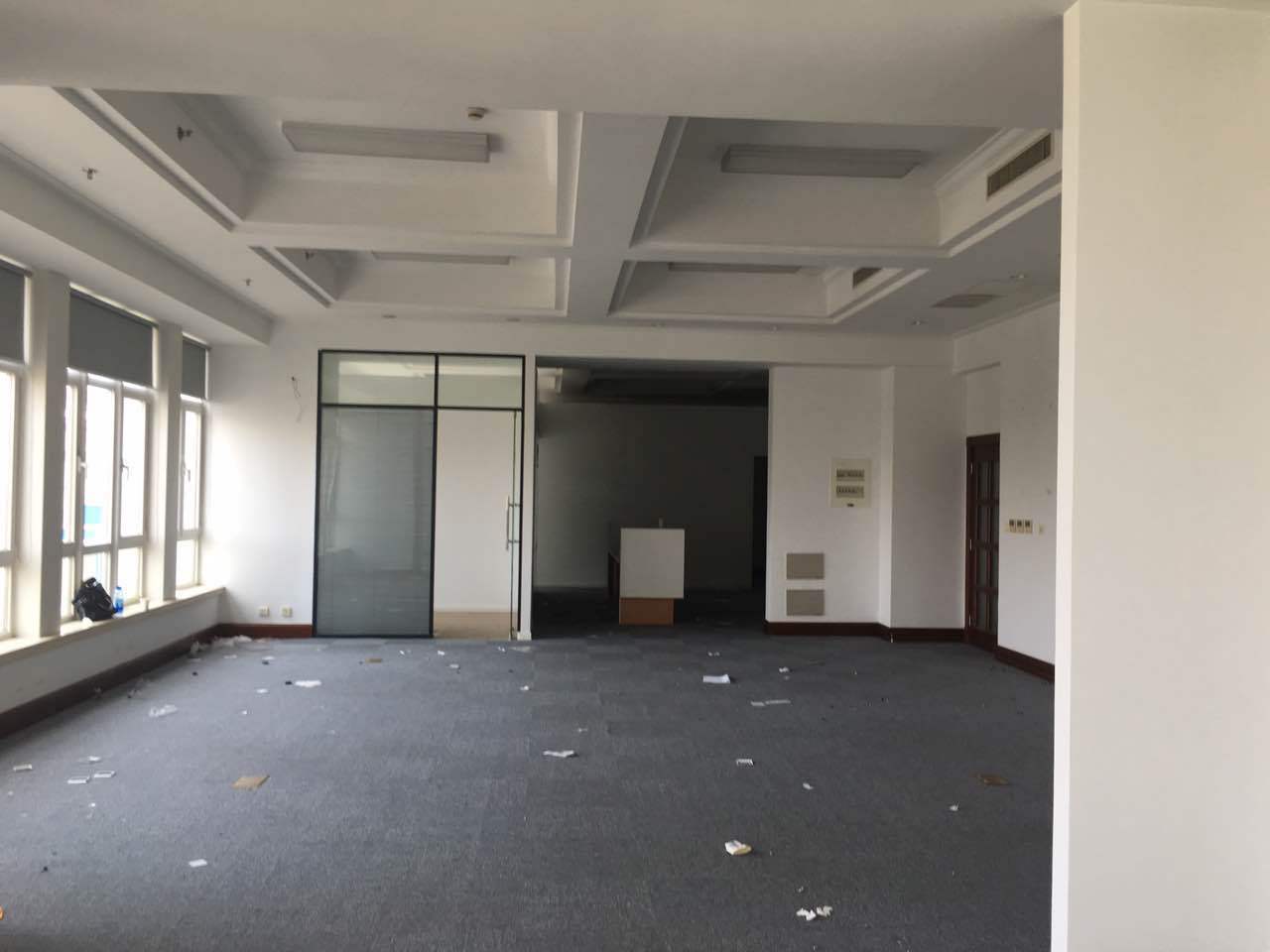 宝莲城258平米办公室出租-租金价格2.84元/m²/天