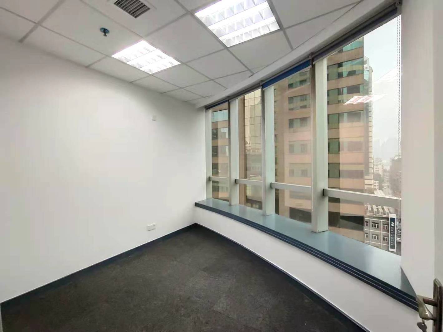 华盛大厦黄浦 华盛大厦 199平米 简装修