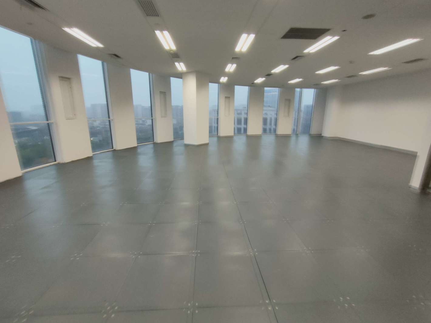 虹桥协信中心长宁 虹桥协信中心 341平米 简装修