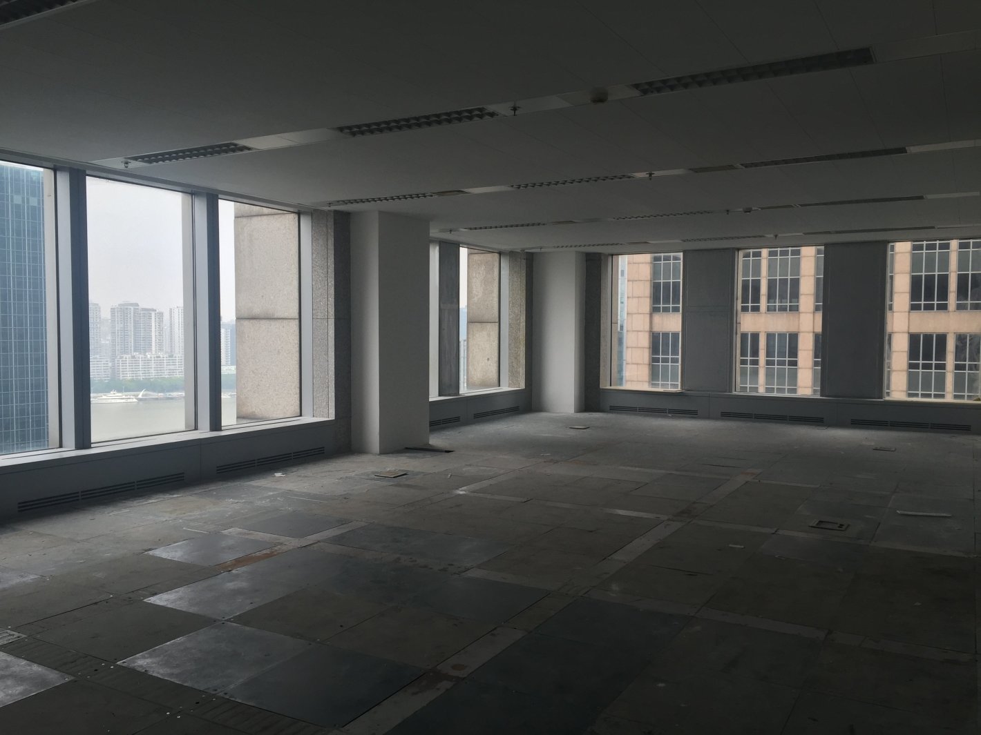 上海银行大厦浦东 上海银行大厦 303平米 精装修