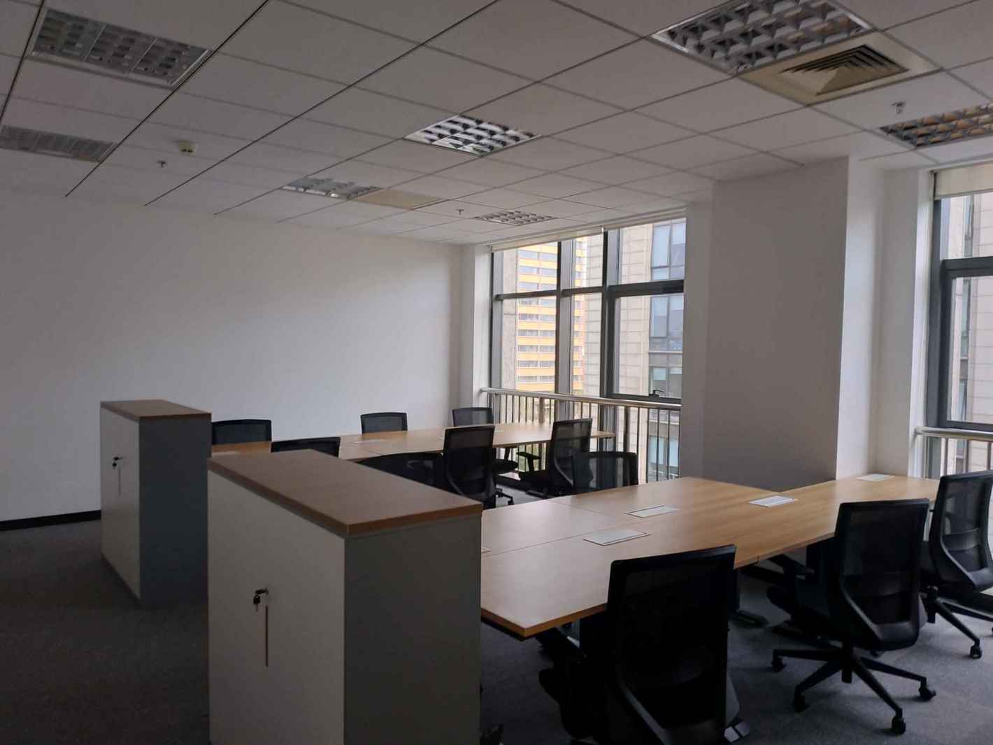 远洋合星大厦普陀 远洋合星大厦 209平米 简装修