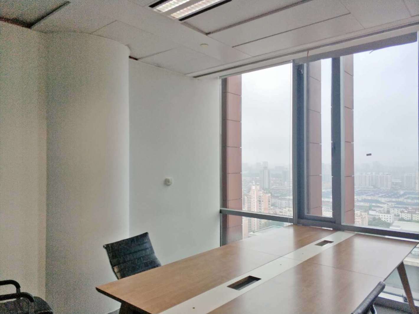 东方蓝海国际广场杨浦 东方蓝海国际广场 252平米 简装修