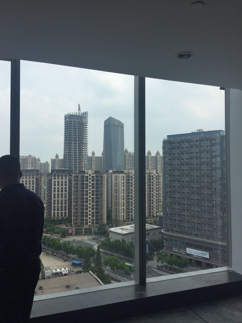 上海绿地中心徐汇 上海绿地中心 271平米 简装修