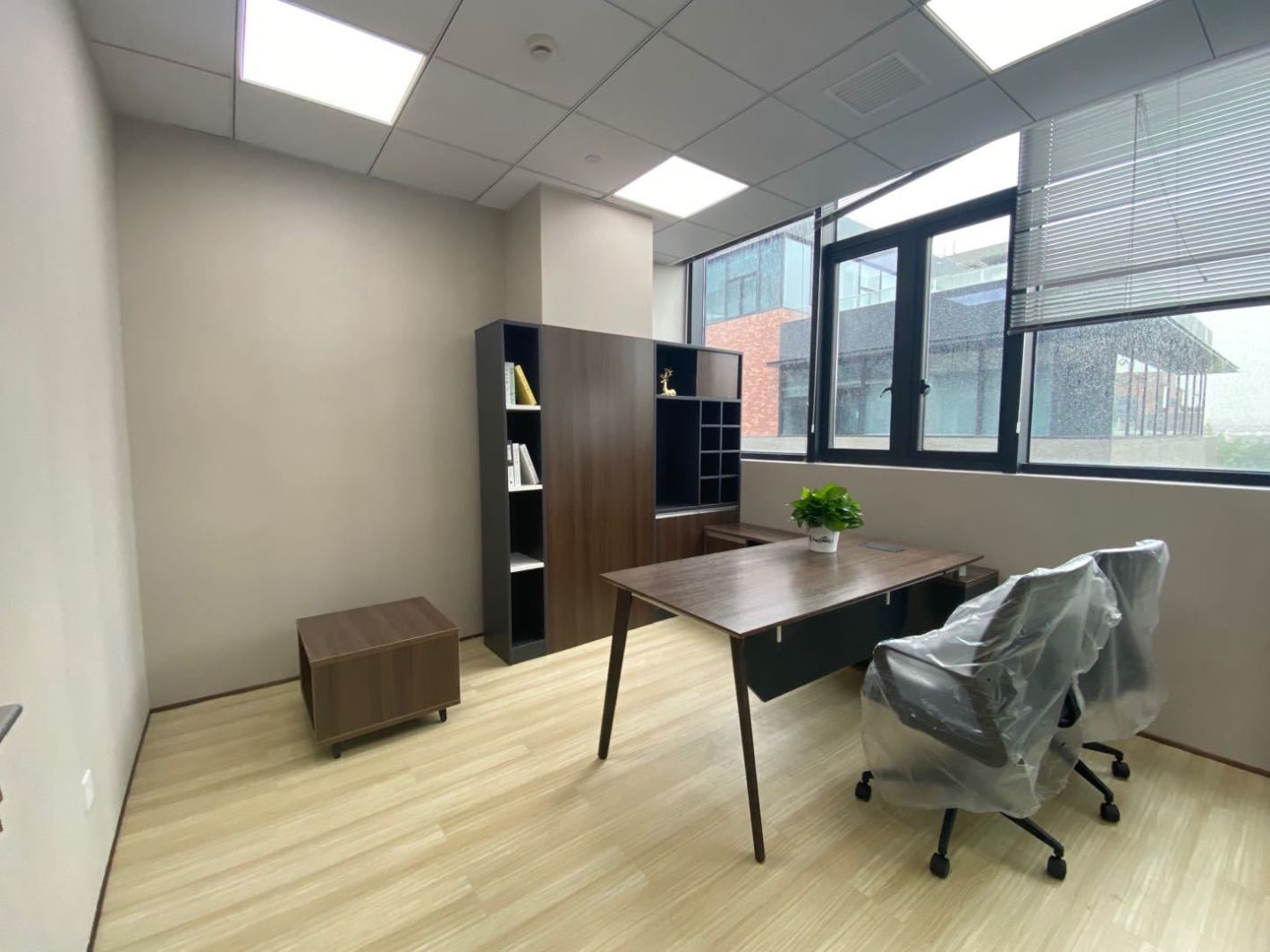 大宁中心广场静安 大宁中心广场 104平米 毛坯