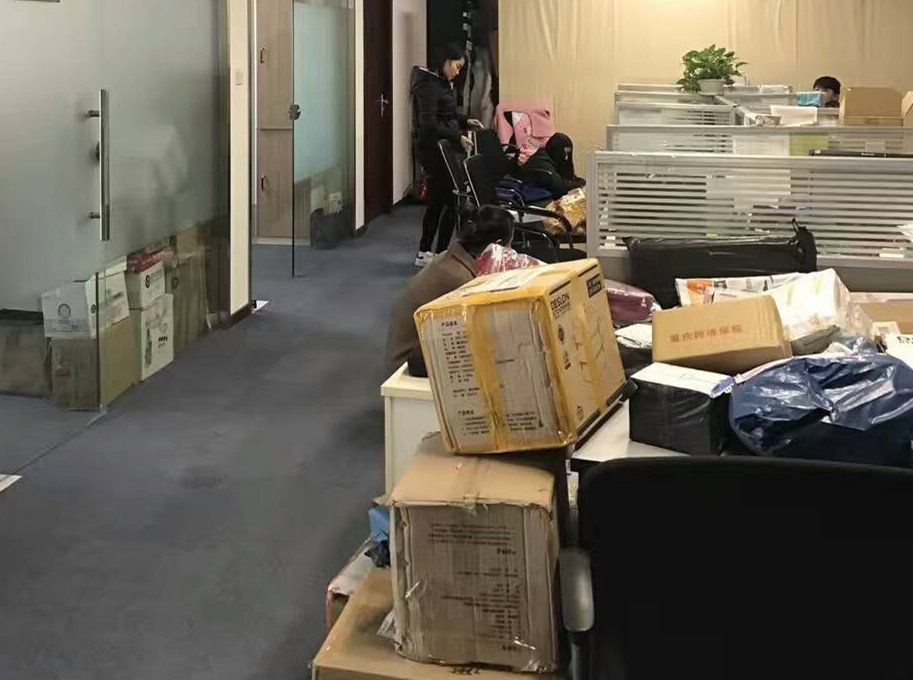 华滋奔腾大厦宝山 华滋奔腾大厦 238平米 精装修