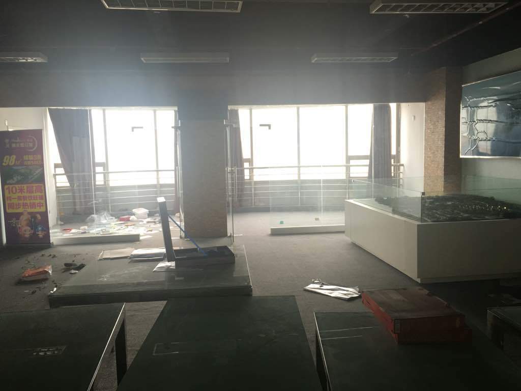 建配龙国际家居宝山 建配龙国际家居 212平米 中等装修