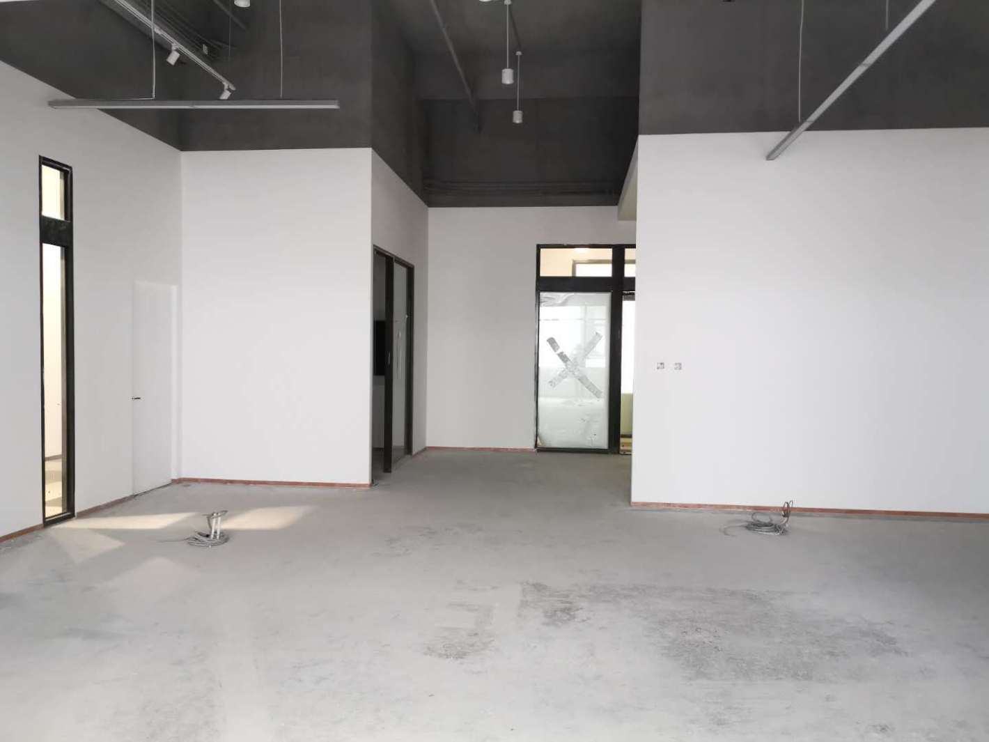 M+谊园徐汇 M+谊园 94平米 毛坯