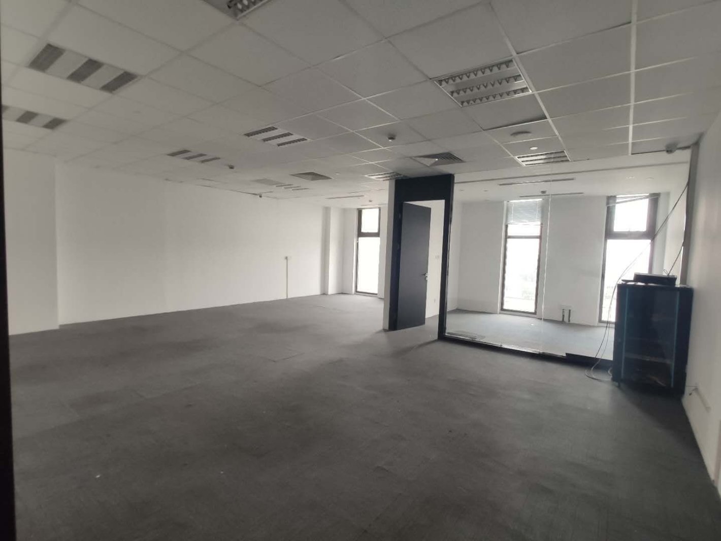 美奂大厦徐汇 美奂大厦 132平米 毛坯