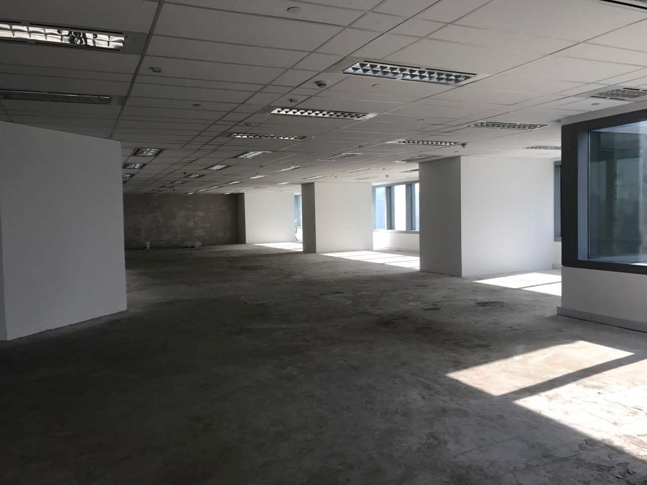 中信泰富广场静安 中信泰富广场 800平米 简装修