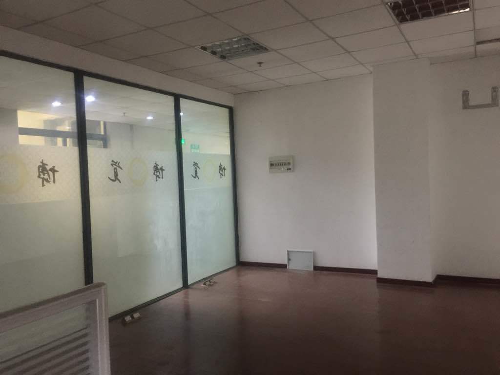 长江软件园宝山 长江软件园 110平米 简装修