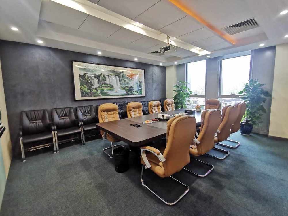 SOHO中山广场长宁 SOHO中山广场 639平米 中等装修