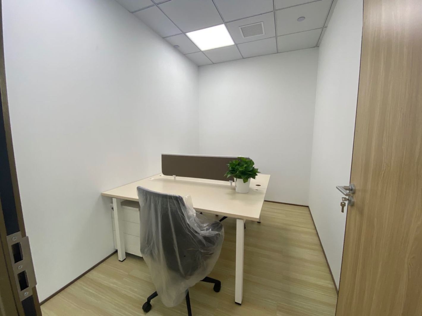 大宁中心广场静安 大宁中心广场 104平米 毛坯