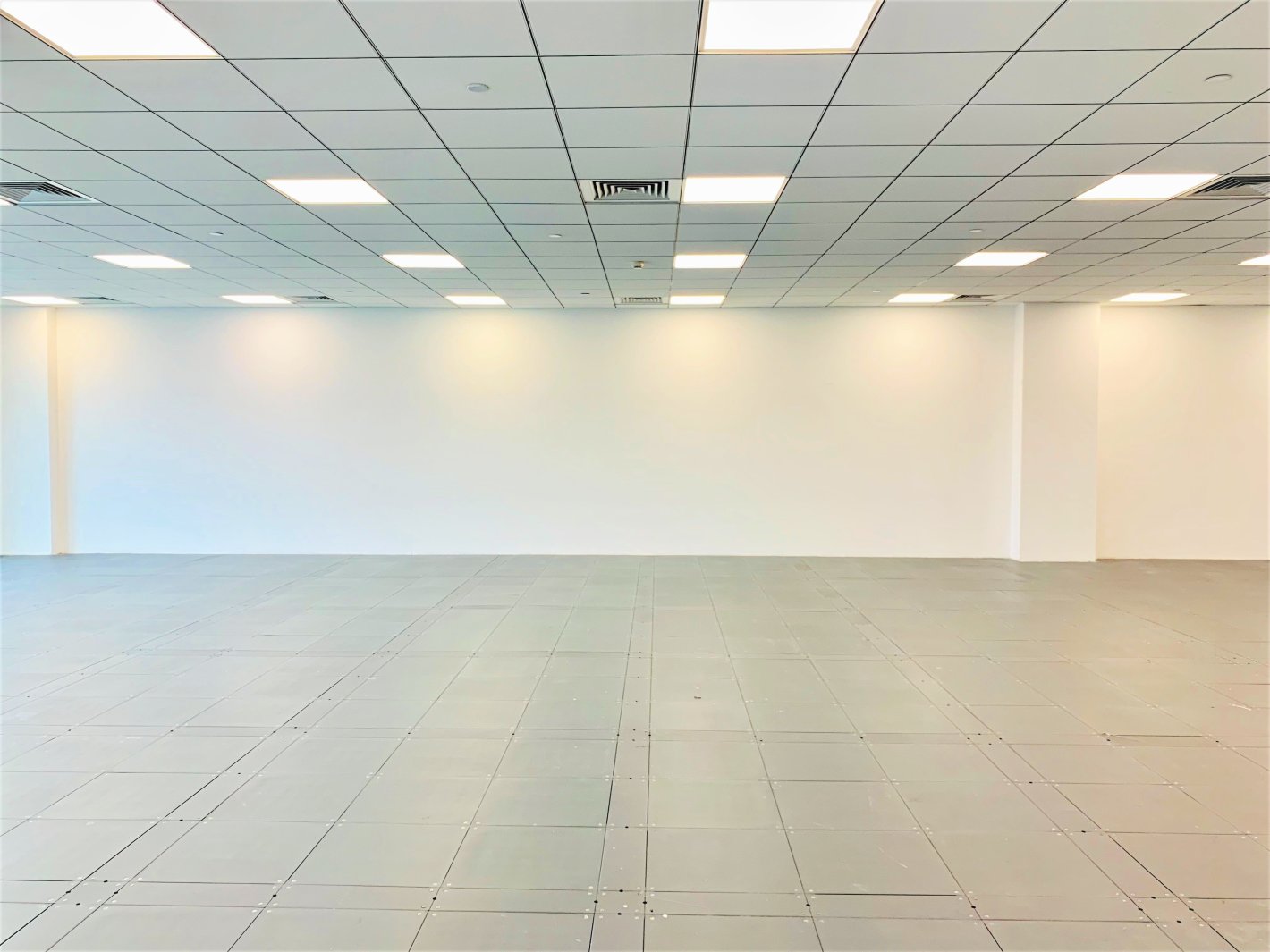 虹桥中骏广场长宁 虹桥中骏广场 296平米 中等装修