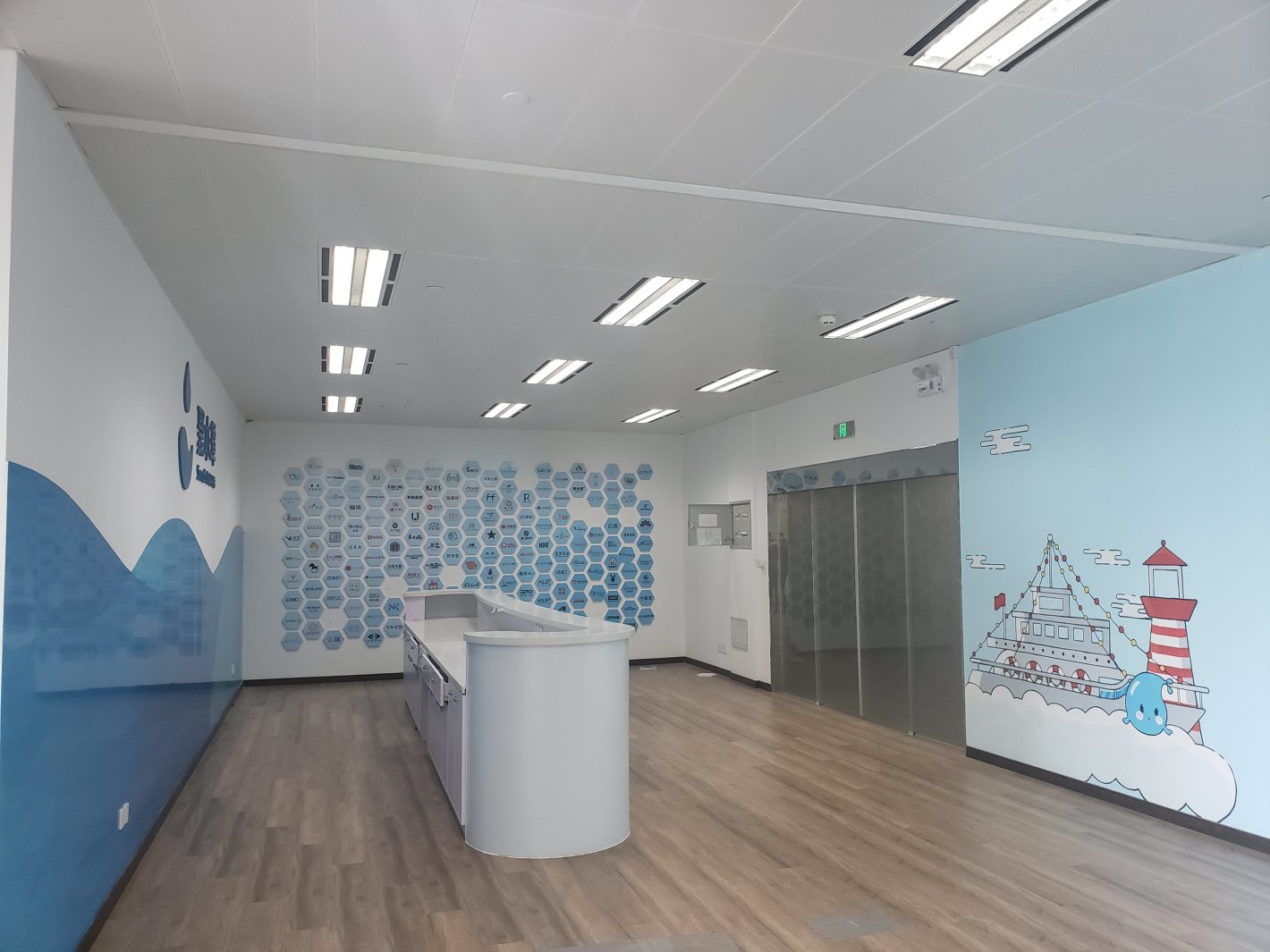 虹桥丽宝广场长宁 虹桥丽宝广场 1355平米 精装修