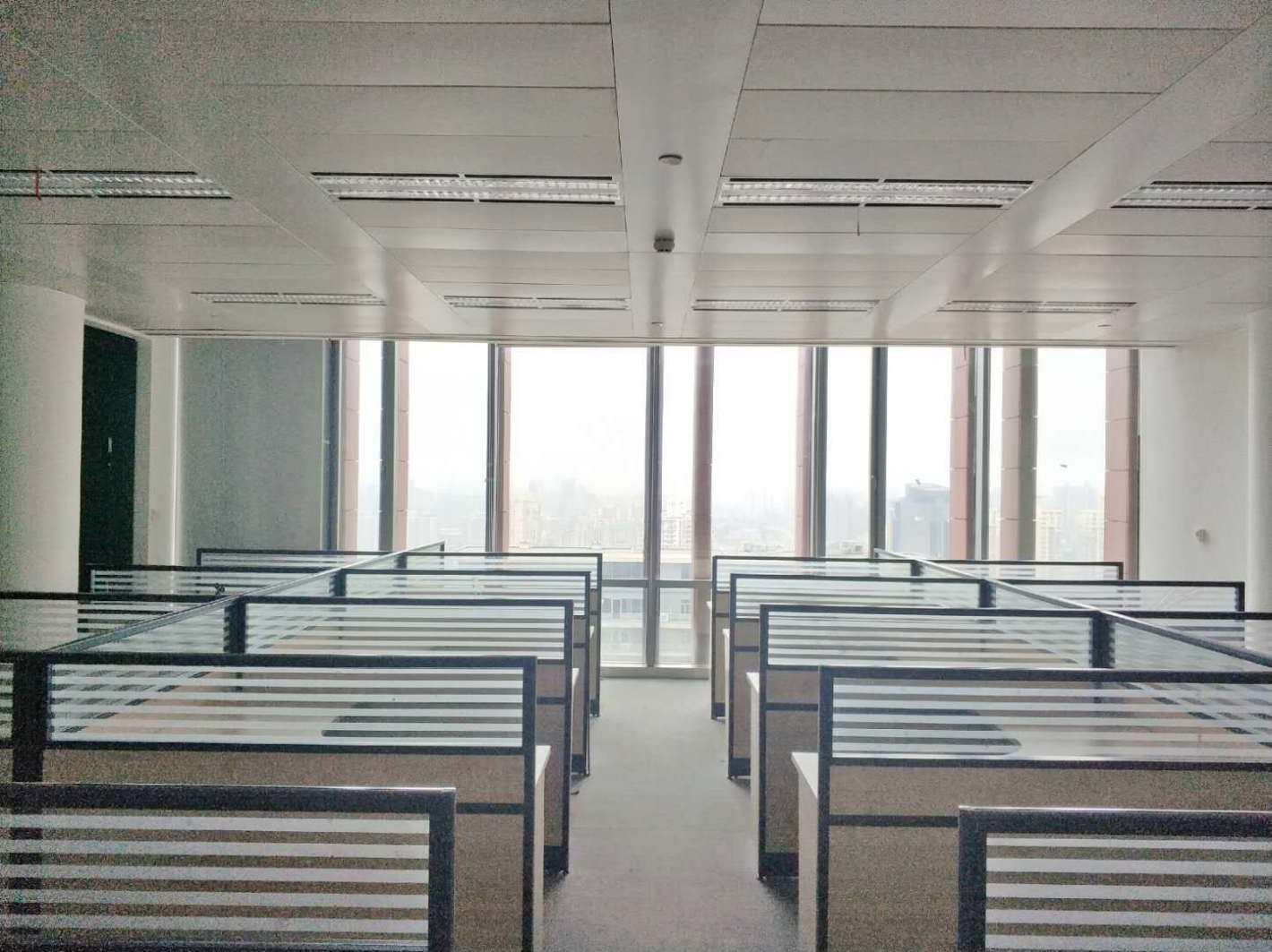 东方蓝海国际广场杨浦 东方蓝海国际广场 252平米 简装修