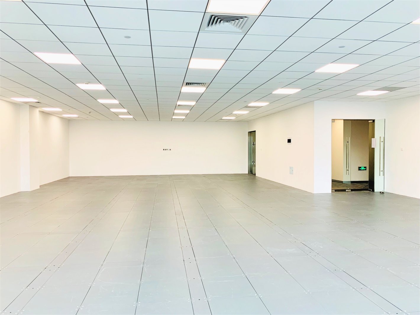 虹桥中骏广场长宁 虹桥中骏广场 296平米 中等装修