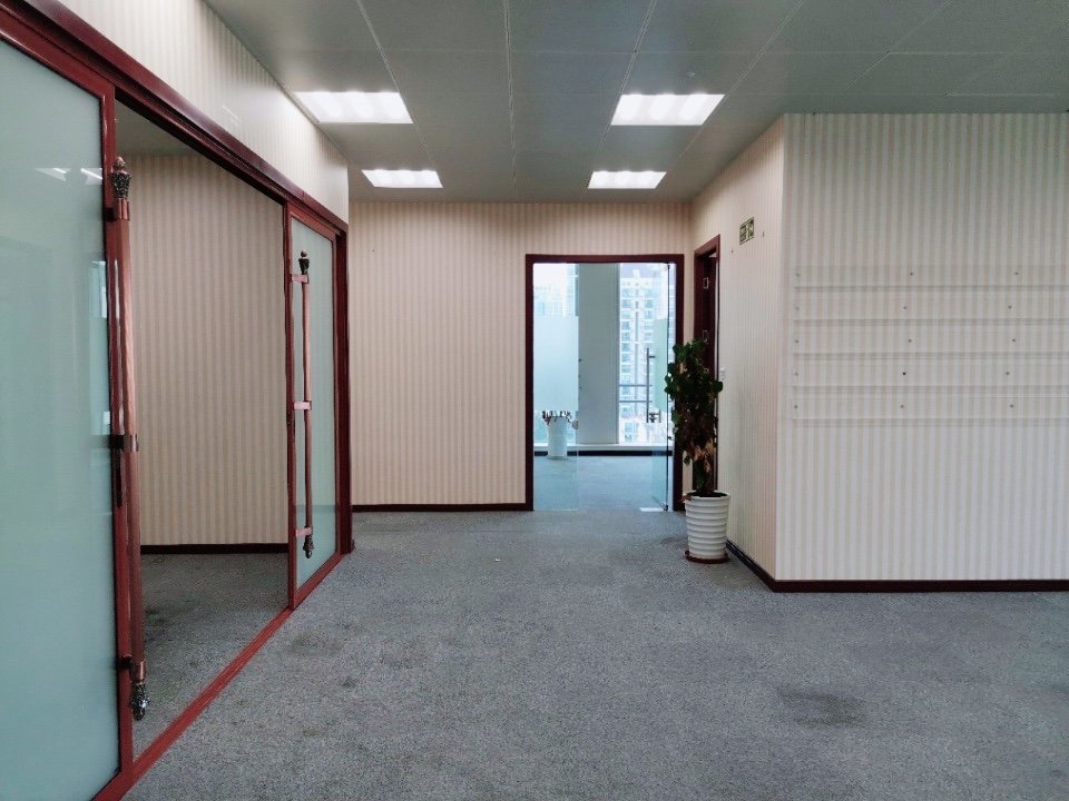 中海国际中心黄浦 中海国际中心 391平米 简装修