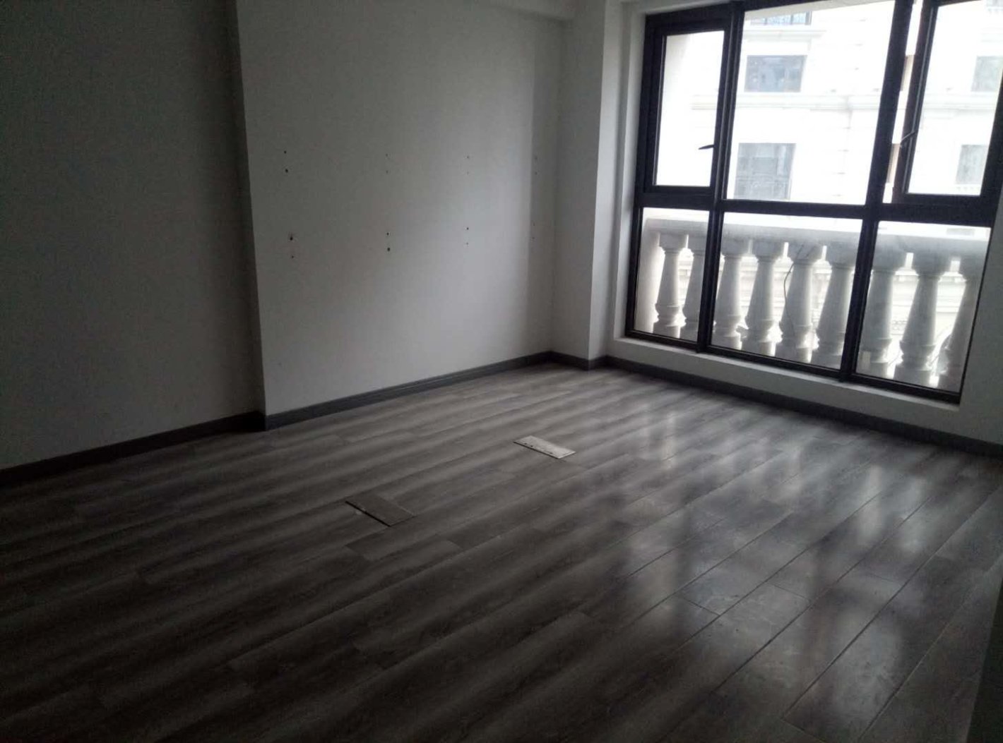 苏宁天御国际广场普陀 苏宁天御国际广场 271平米 中等装修