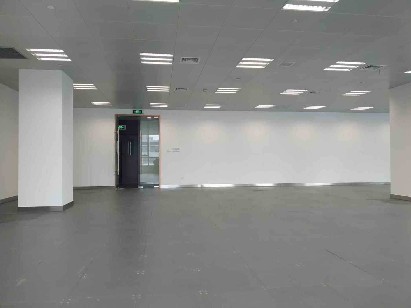 保利西岸中心徐汇 保利西岸中心 317平米 中等装修