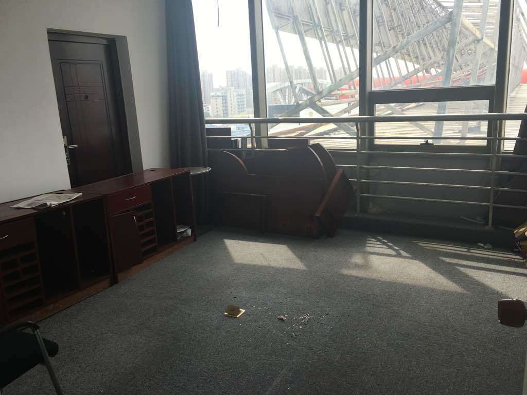 建配龙国际家居宝山 建配龙国际家居 212平米 中等装修