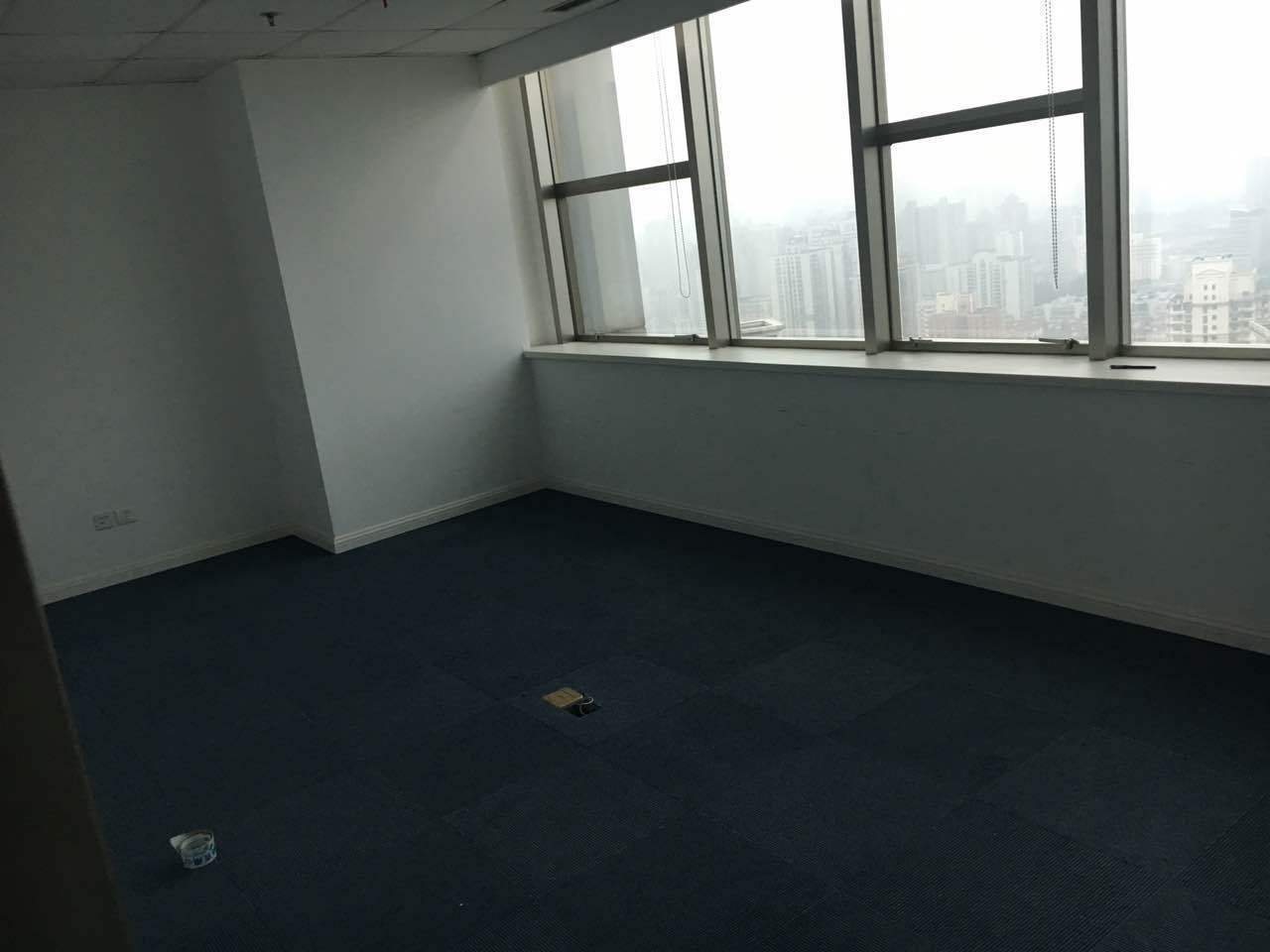 兆丰广场247平米办公室出租-租金价格6.59元/m²/天