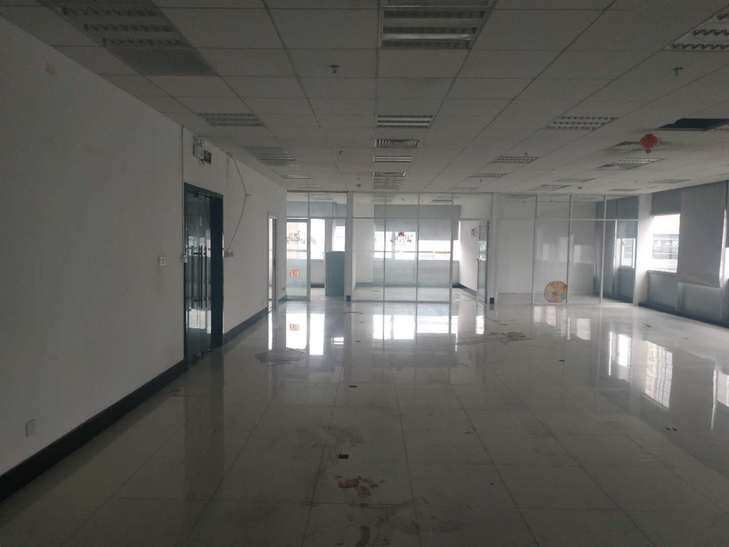 海亮大厦普陀 海亮大厦 279平米 毛坯