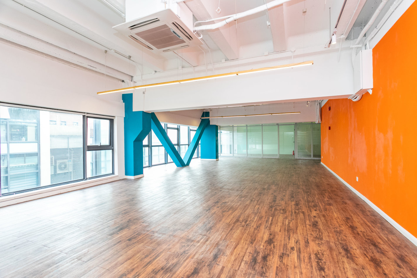 越界·智造局一期黄浦 越界·智造局一期 200平米 中等装修