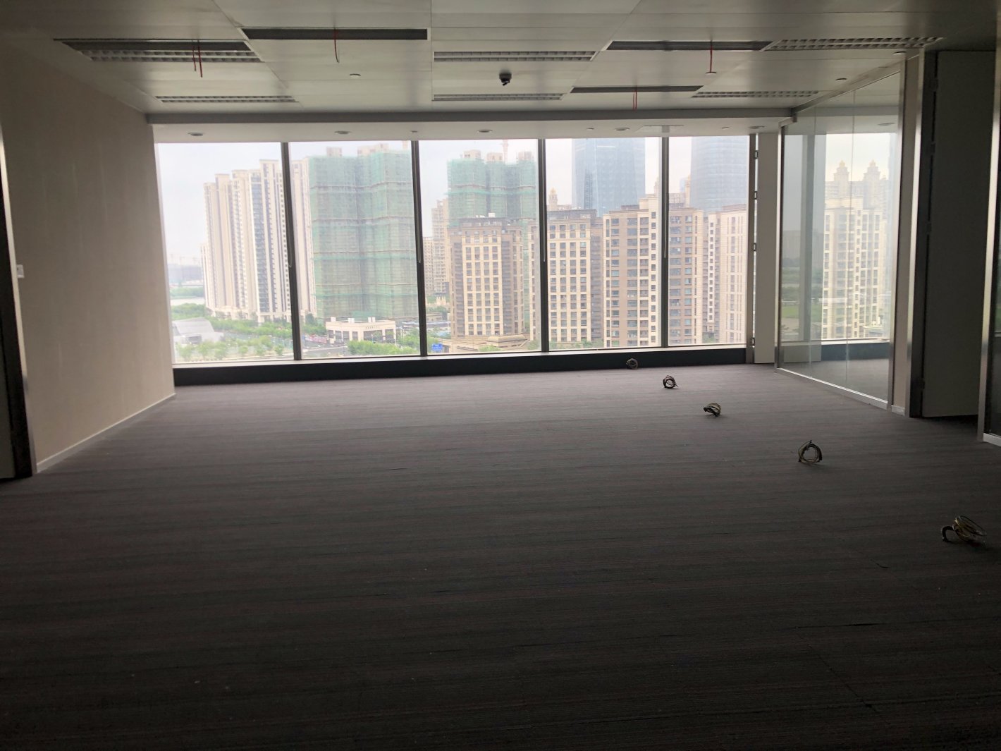 上海绿地中心徐汇 上海绿地中心 200平米 简装修