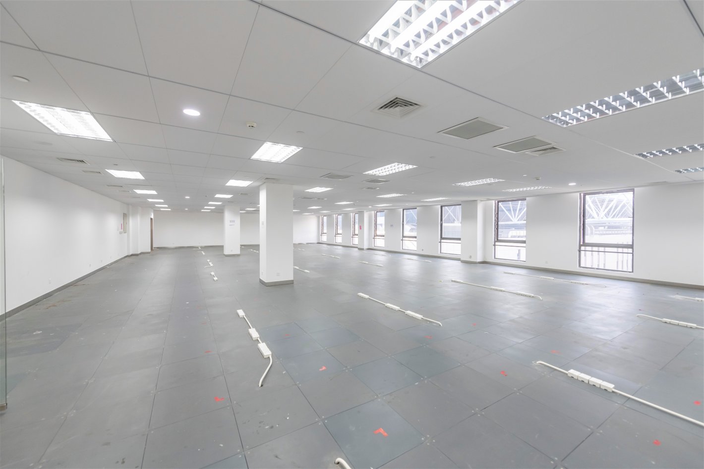 国家会展中心青浦 国家会展中心 3200平米 简装修