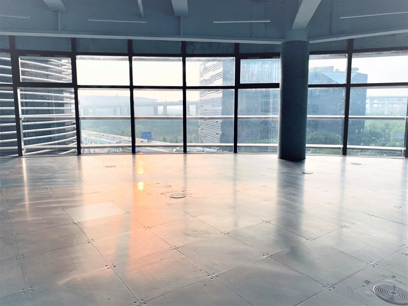 诺亚财富中心（原虹桥新地中心）长宁 诺亚财富中心（原虹桥新地中心） 233平米 简装修