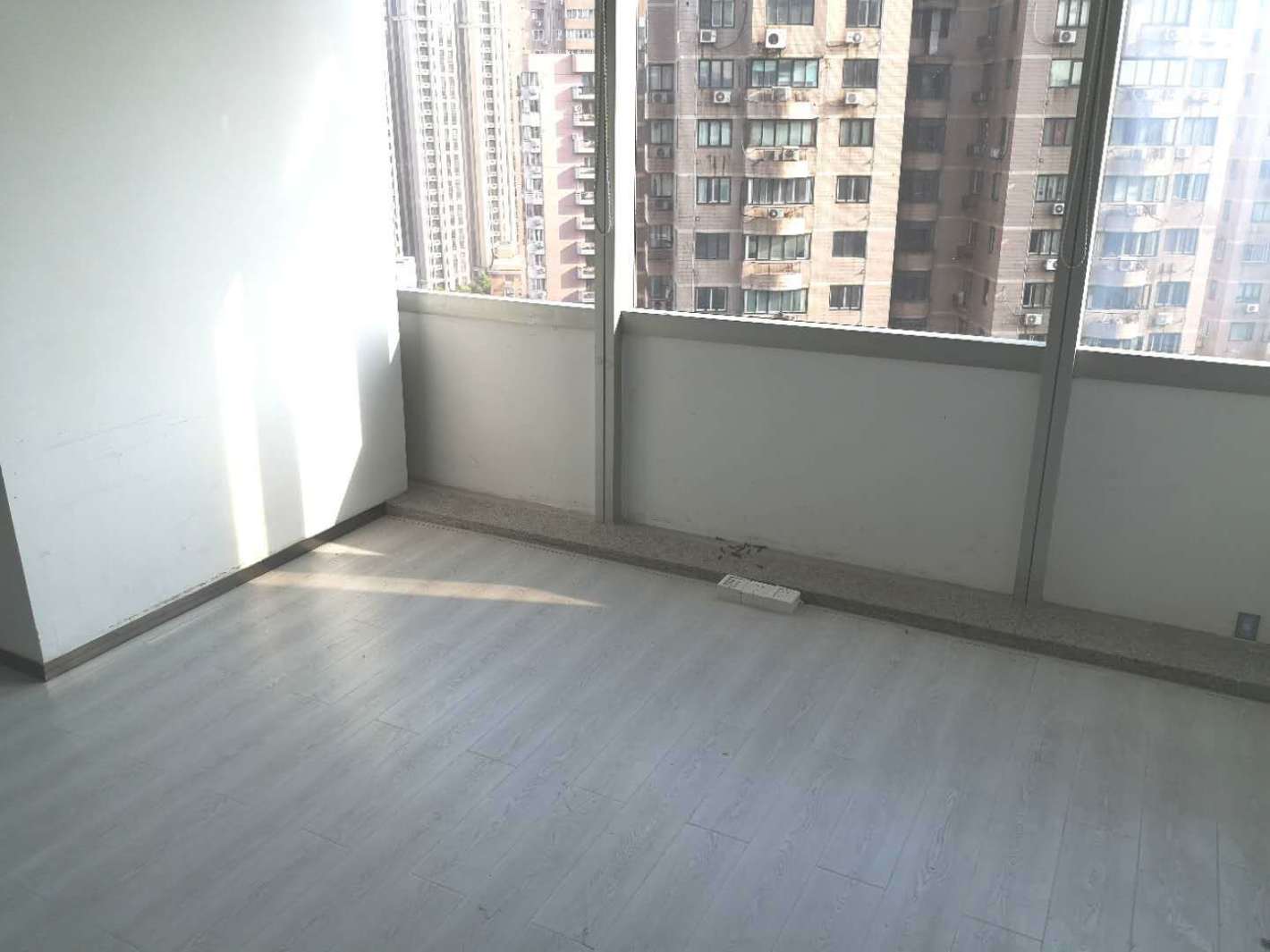 龙之梦丽晶大厦（龙之梦大厦）长宁 龙之梦丽晶大厦（龙之梦大厦） 287平米 中等装修