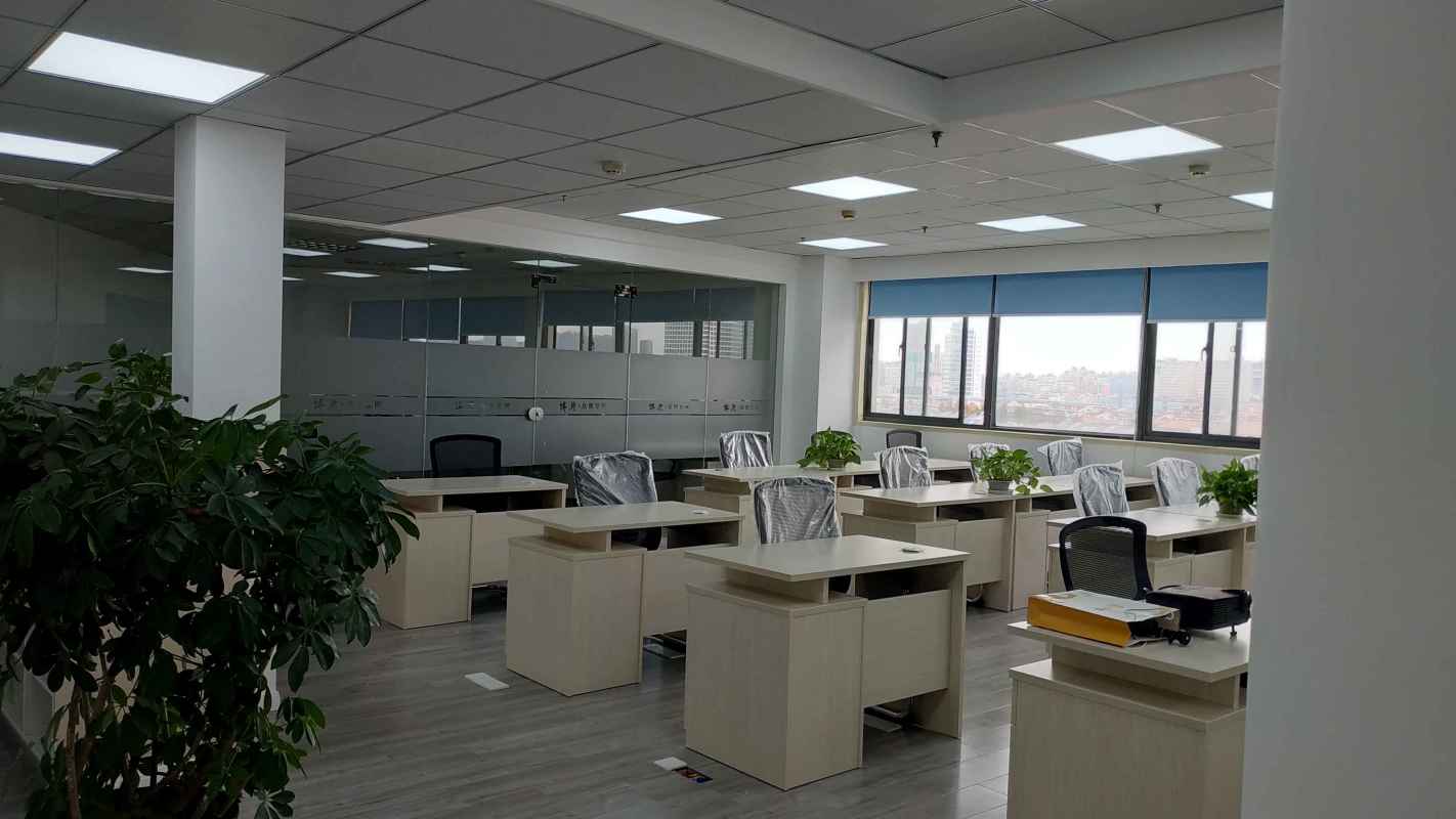 曹杨商务大厦普陀 曹杨商务大厦 135平米 简装修