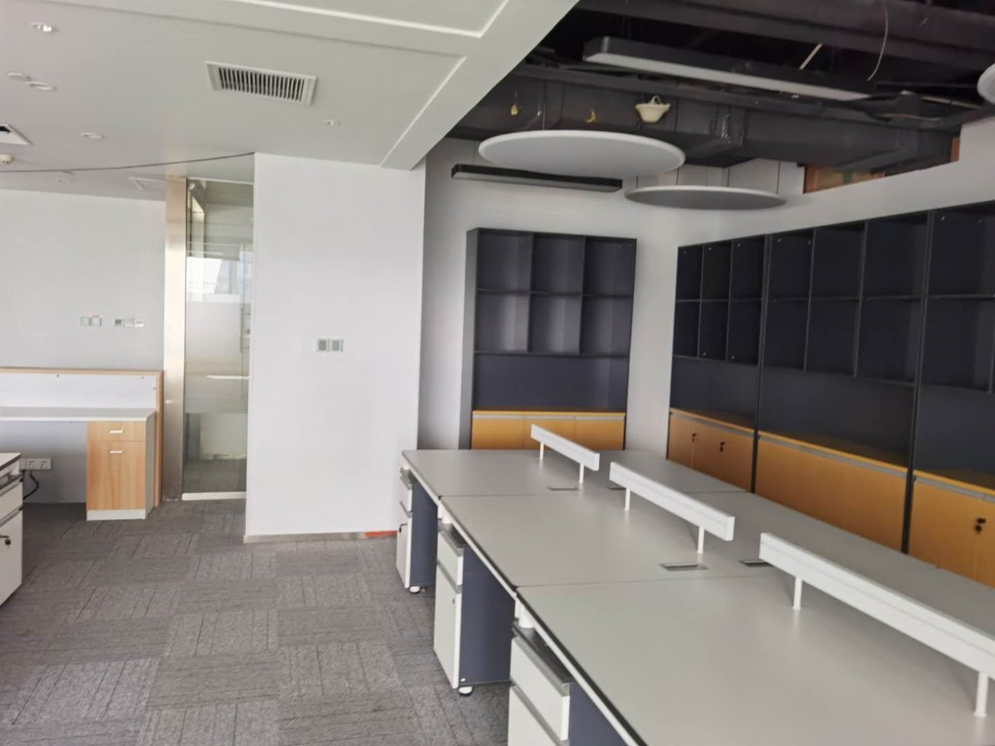 建滔商业广场长宁 建滔商业广场 421平米 简装修